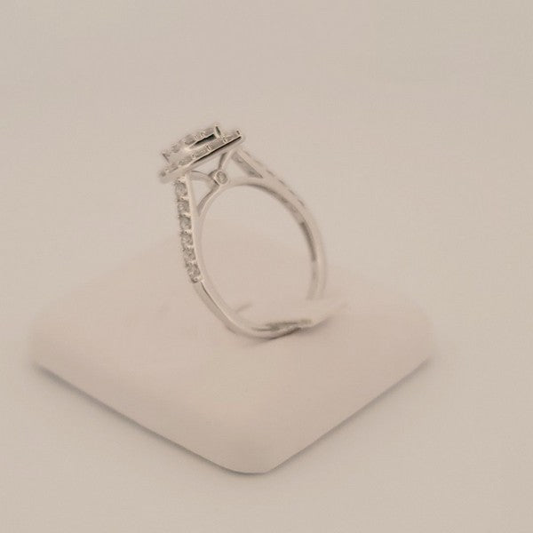 14 Karat Halo Engagement Ring Size 7 With 0.82Tw Round Diamonds