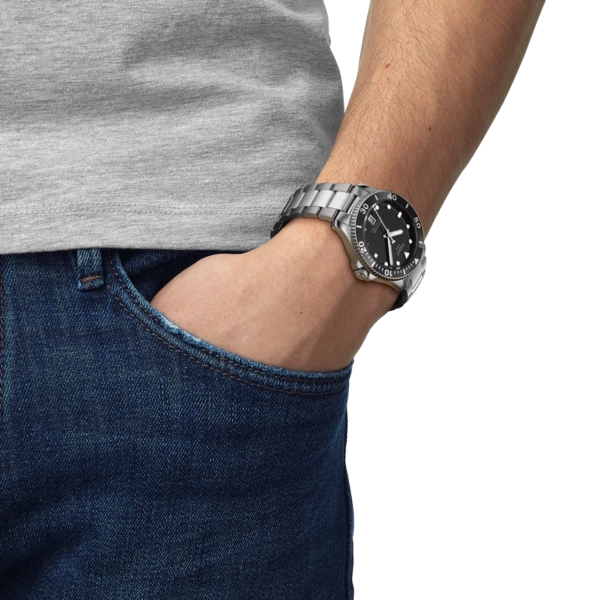 Tissot Seastar 1000 40MM Stainless Steel Case Black Dial Grey Strap Men's Watch