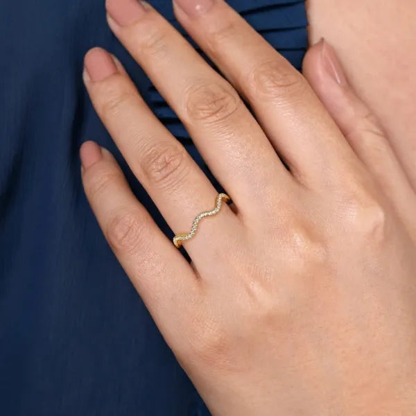 14K Yellow Gold Diamond Wave Stackable Ladies Ring - Size 6.5
Serial # S2042782